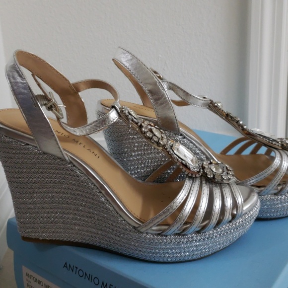 Shoes - Picture 6 of 6